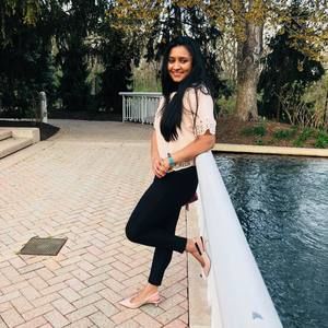 Meet your Posher, Ritika